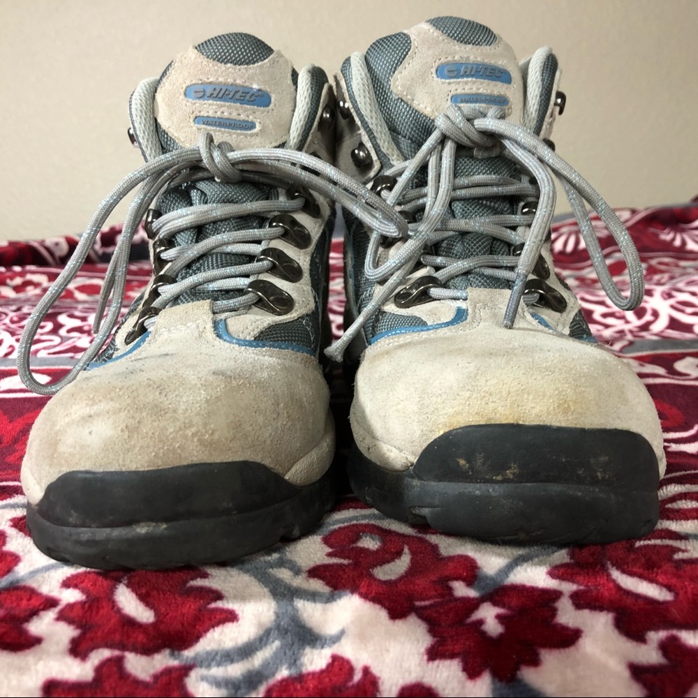 Hiking Boots 🌲